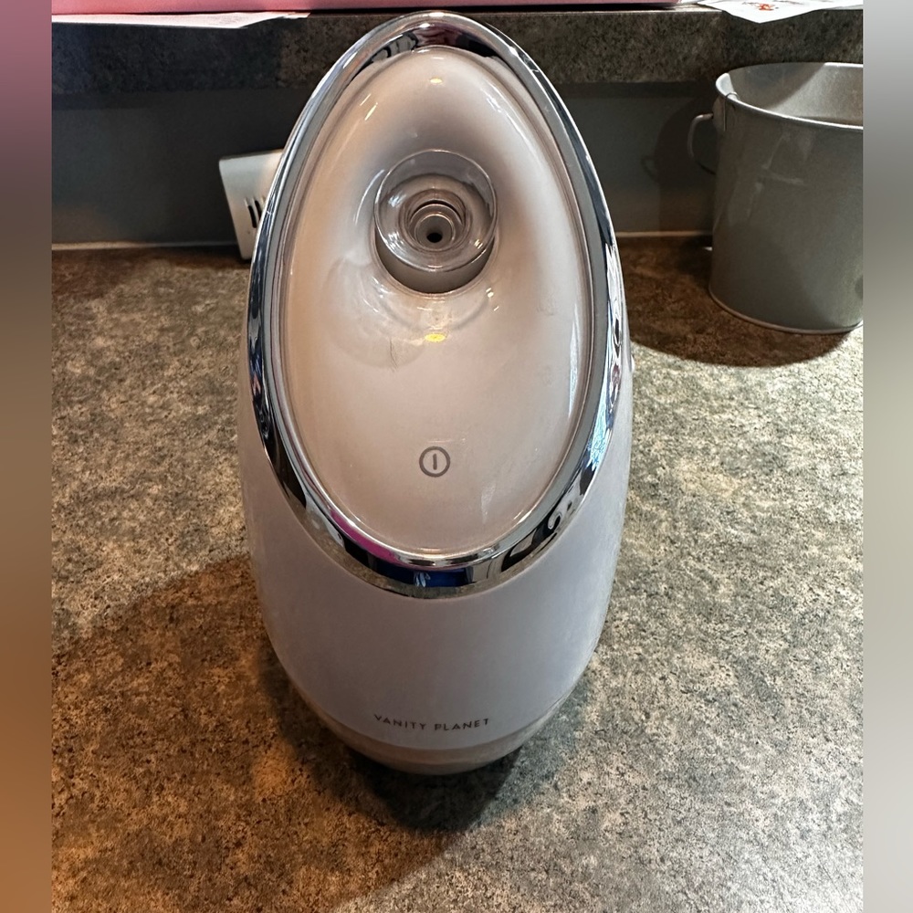 Vanity Planet facial steamer